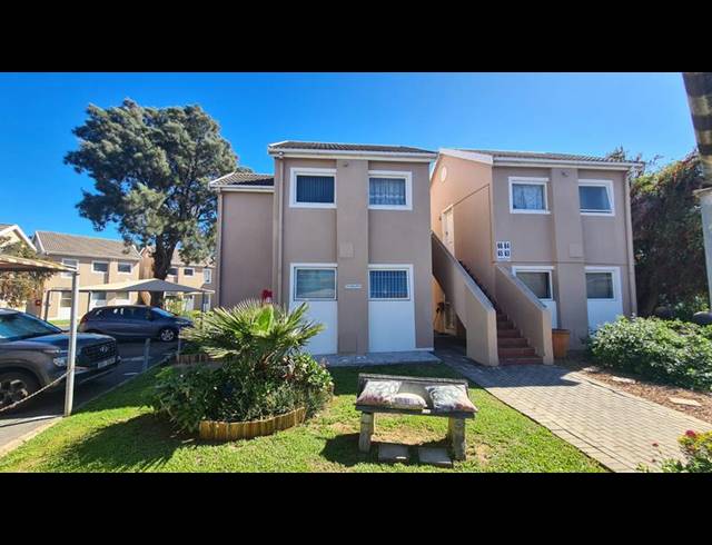 1 BEDROOM PROPERTY TO RENT IN STRAND CENTRAL